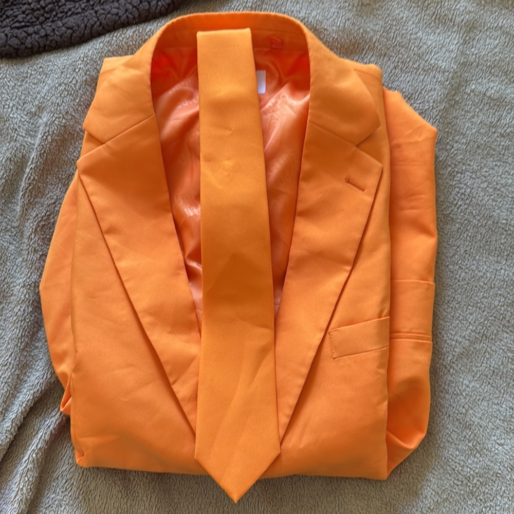 OppoSuits Vibrant Orange Suit - Picture 7 of 8
